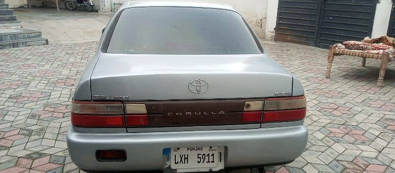 Toyota Corolla XE 1998 5