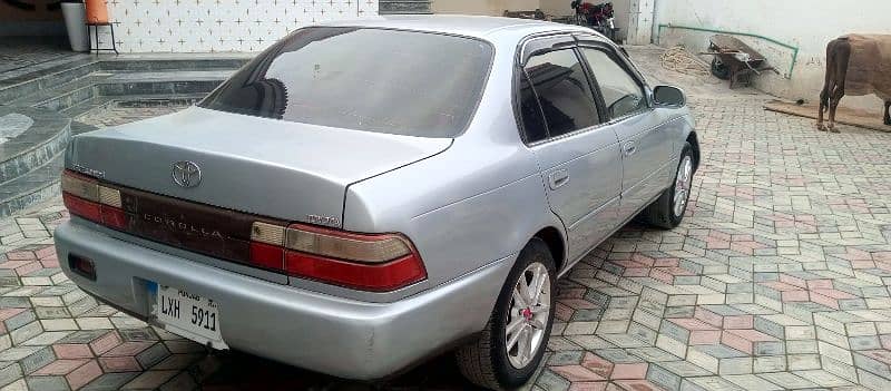 Toyota Corolla XE 1998 6