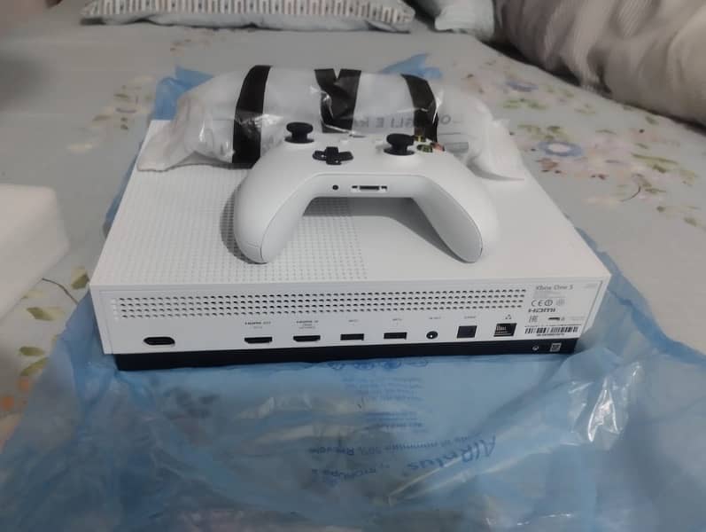 Xbox Series S brand new, not used 0