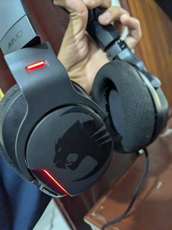 Roccat khan aimo 7.1 surround sound headphones 3