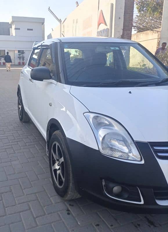 Suzuki Swift 2013 1