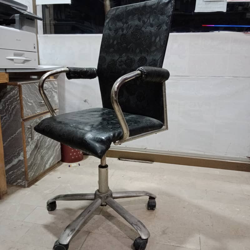 Big (OFFICER) Chair Sale! 2