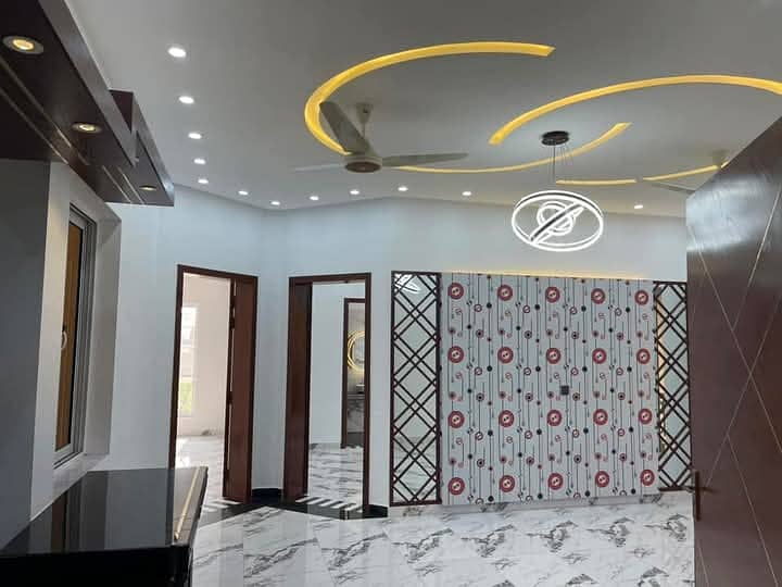 10 marla house for sale in mumtaz city 10