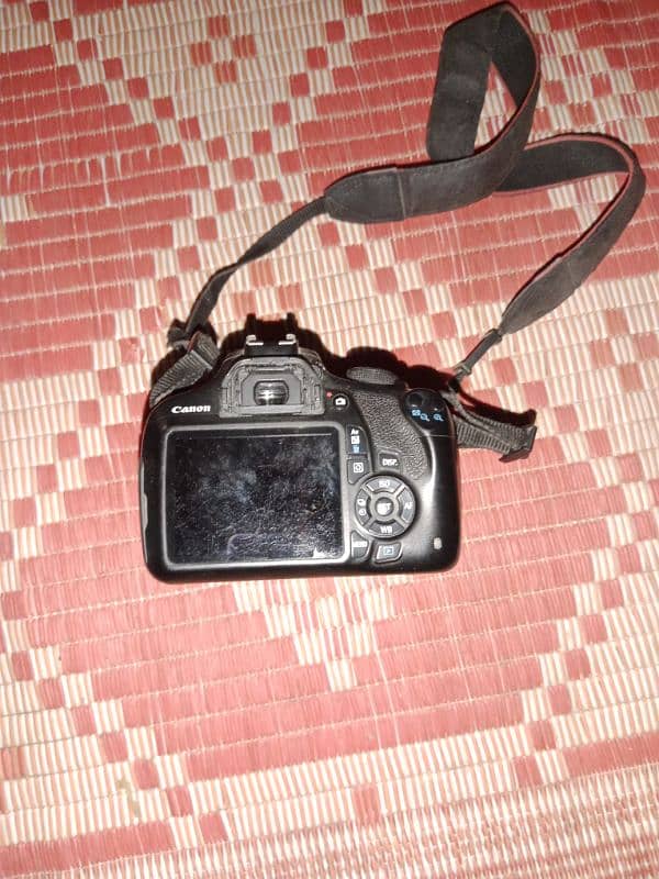 Canon 1200d camera for sale urgent all okay koi issue nahi hai 1