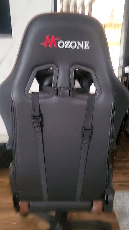 M Ozone Gaming Chair New 2