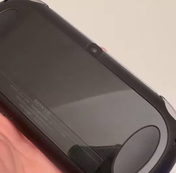 Ps vita 1000 Model Oled jailbreaked 5