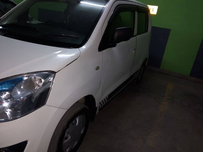 Suzuki Wagon R 2018 1