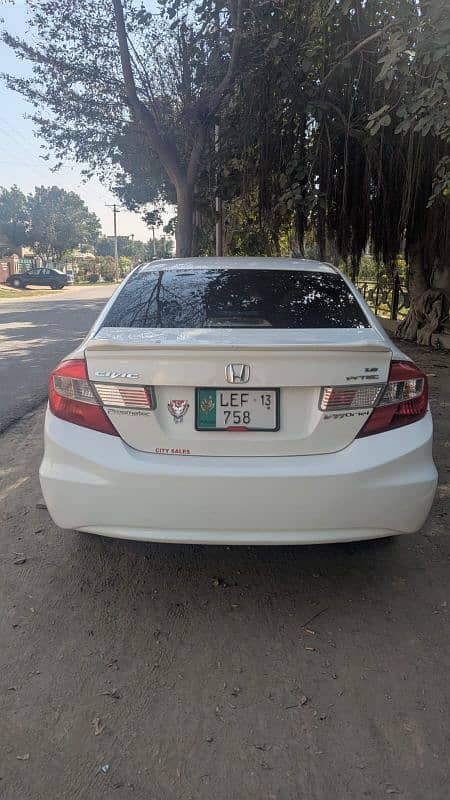 Honda Civic Oriel 2013 4