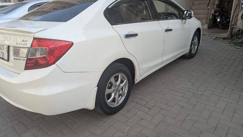 Honda Civic Oriel 2013 7