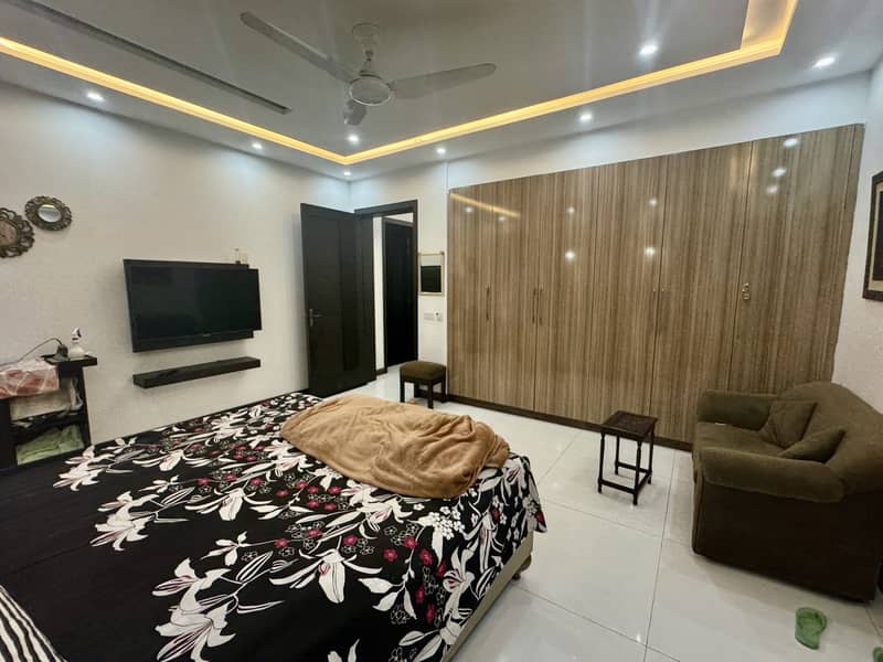 1 Kanal Ultra Modern Design Owner Built Slightly Used House For Sale In Valencia Town Lahore 20