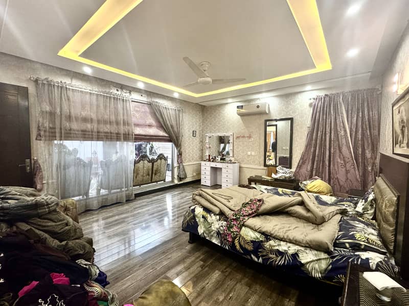 1 Kanal Ultra Modern Design Owner Built Slightly Used House For Sale In Valencia Town Lahore 0