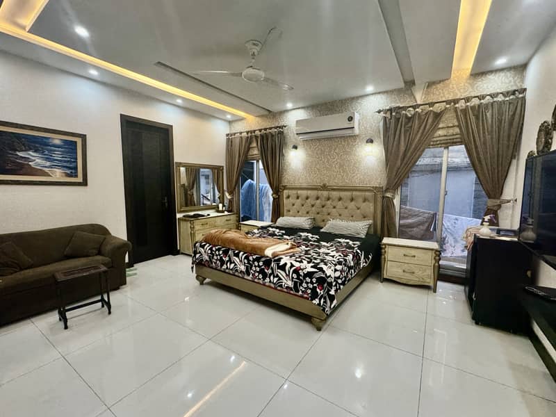 1 Kanal Ultra Modern Design Owner Built Slightly Used House For Sale In Valencia Town Lahore 32