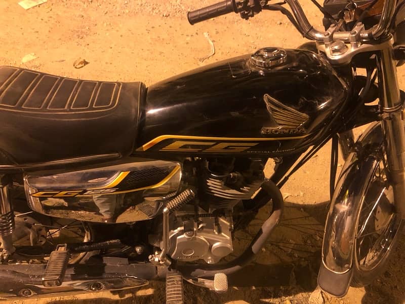 Exclllent condition special edition cg 125 honda 3