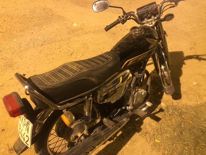 Exclllent condition special edition cg 125 honda 5