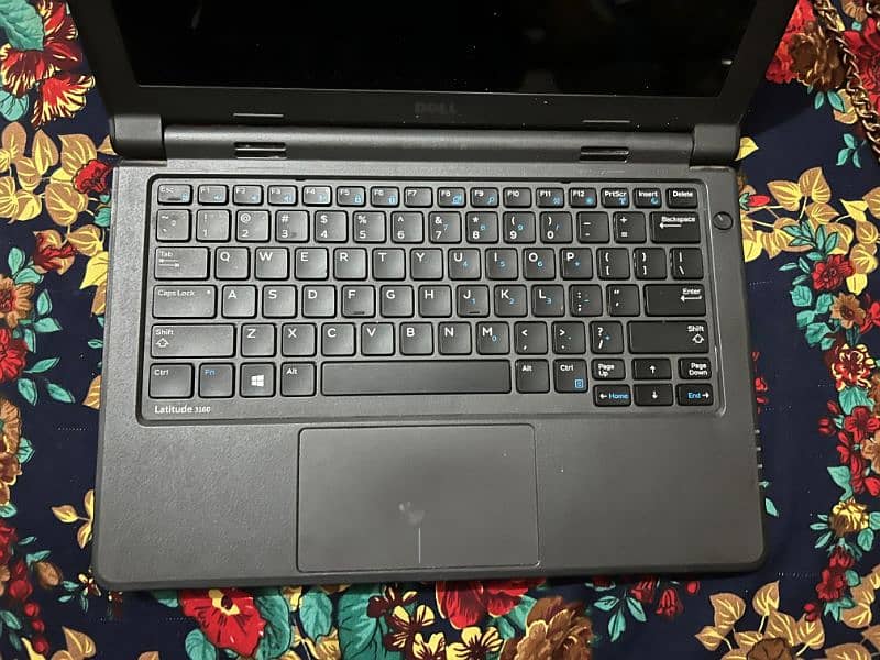 Dell Latitude 3160 3