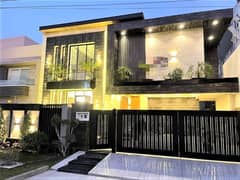 1 Kanal Slightly Used Ultra Modern Design With Double Height Lobby House For Sale In Valencia Town