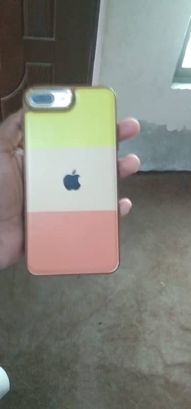 iPhone 7 pluse 32gb pta approved 1