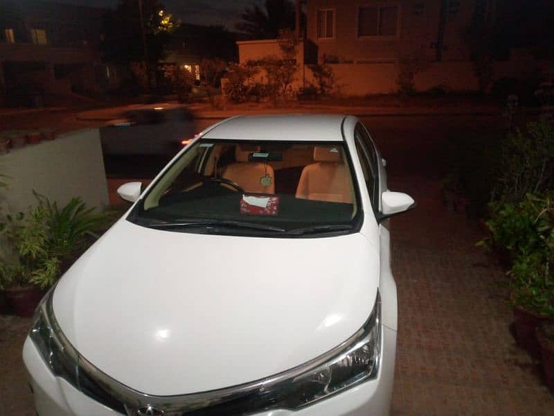 Toyota Corolla GLI 1.6 automatic 2013 model full original white color 10