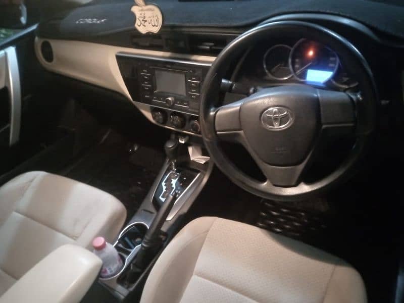 Toyota Corolla GLI 1.6 automatic 2013 model full original white color 17