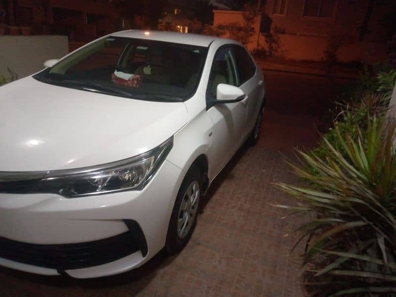 Toyota Corolla GLI 1.6 automatic 2013 model full original white color 18