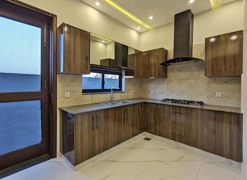 5 Marla Brand New Ultra Modern Design House For Sale In Dha Rahbar 2