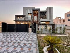 1 Kanal Ultra Modern Design With Double Hight Lobby House For Sale