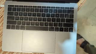 MacBook pro 2017 13" i5