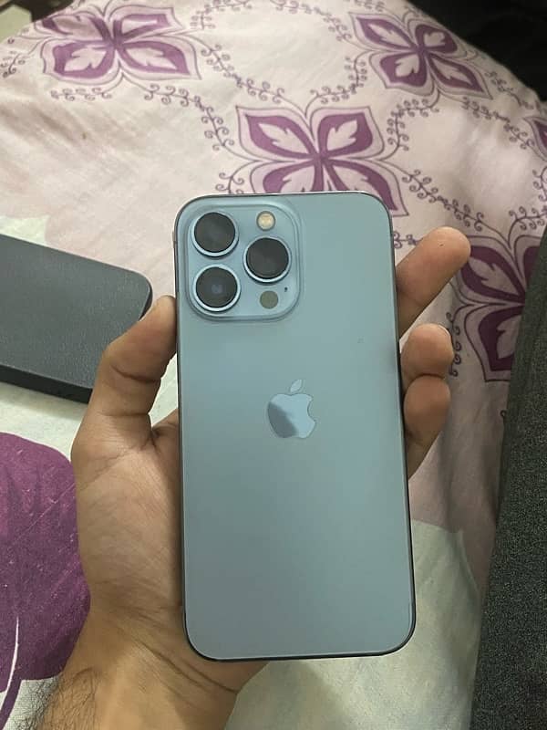 IPHONE 13 PRO 128GB FACTORY UNLOCK WITH BOX 0