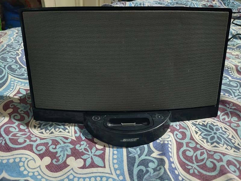 Bose sound dock 0