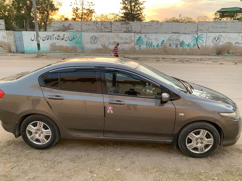 Honda City Aspire 2010 6