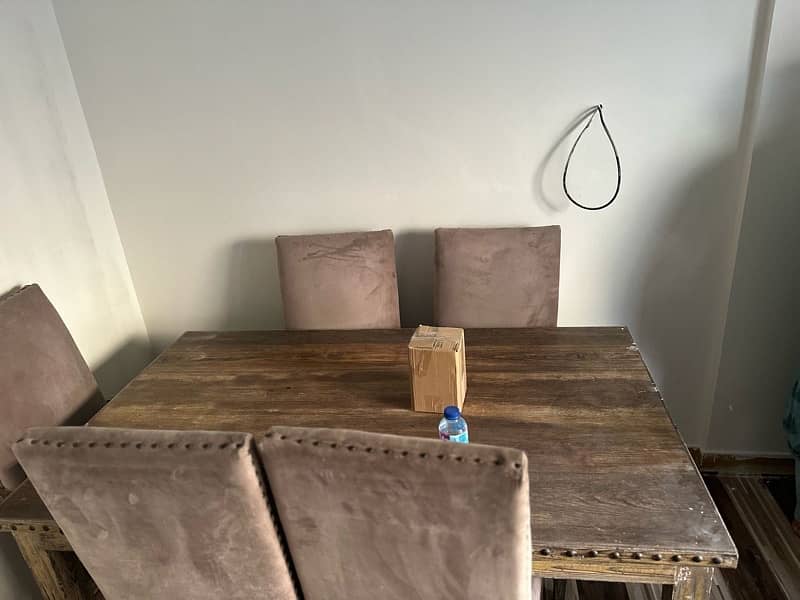 6 seater dining table 1