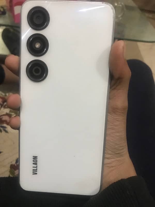 VILLOUN V30 box bhi hai 4 gb ram 128 gb rom all working 0