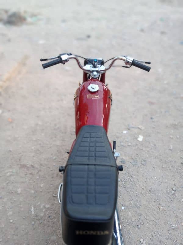 karachi registration complete files Honda CG 125cc for sale urgently 0