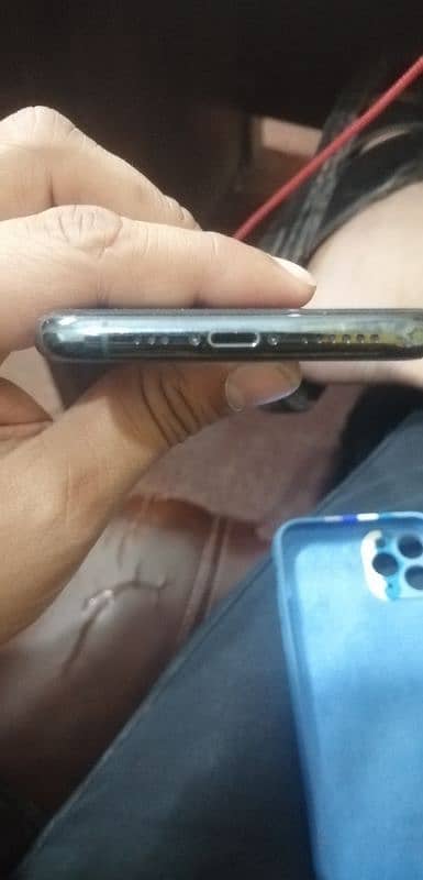 iphone 11 pro Non PTA 3