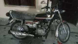 self edition chrome or black bilkul 0km driven