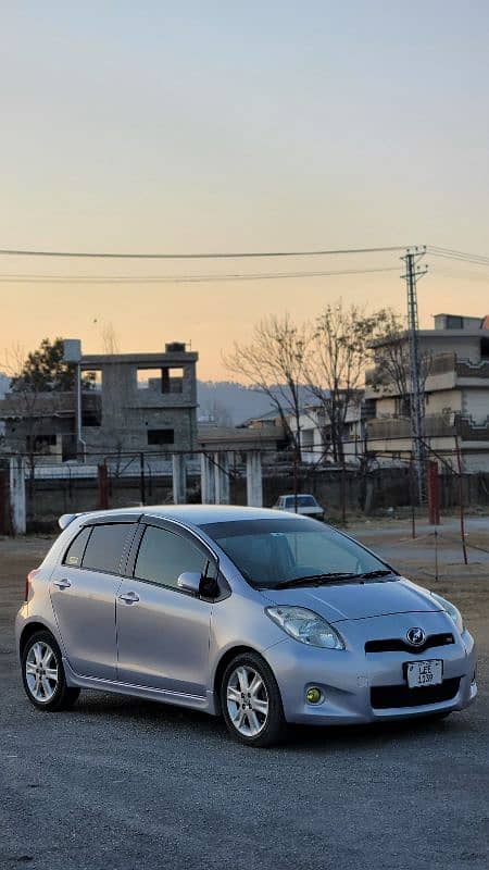 Toyota Vitz 2012 5