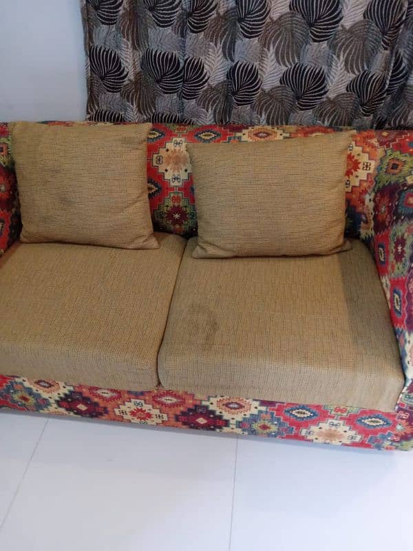 sofa set 5 seater urgent 4