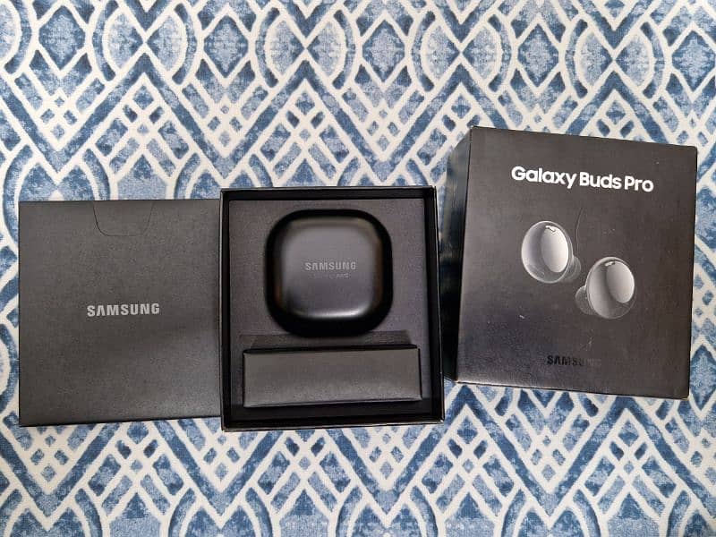 Samsung galaxy buds pro original 10/10 condition 8