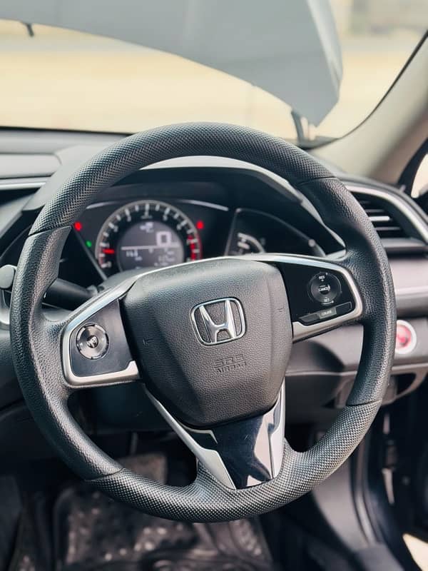 Honda Civic Oriel 2018 7