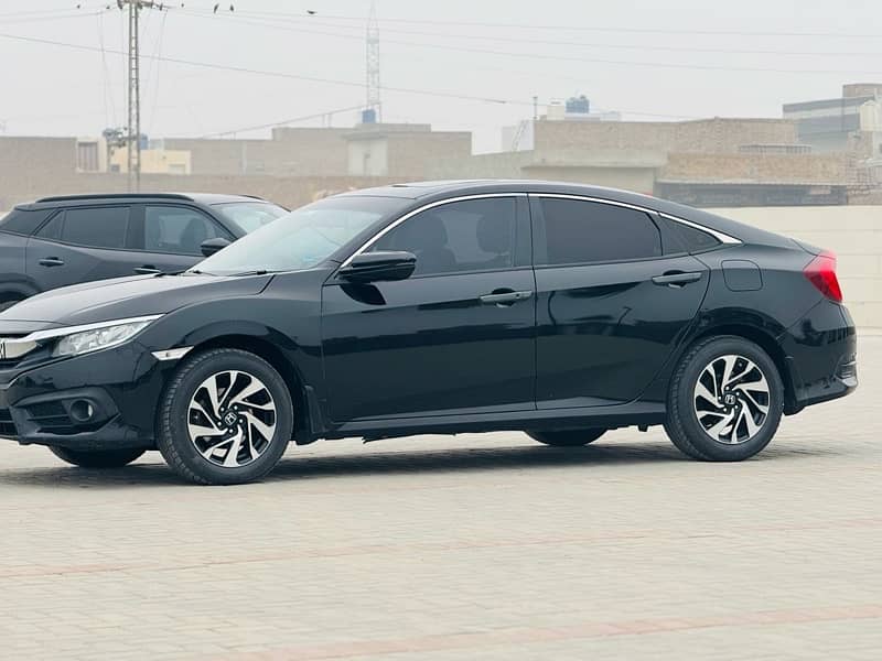 Honda Civic Oriel 2018 9