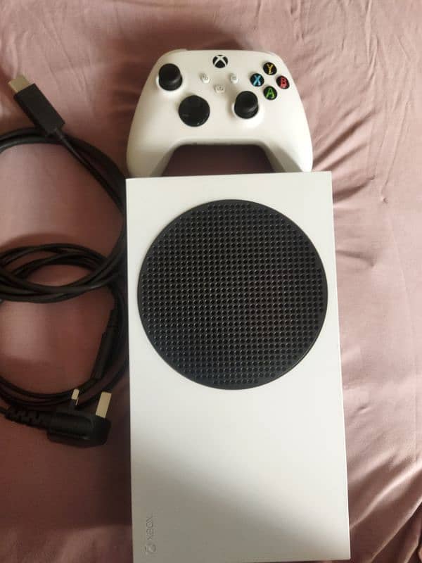 Selling Xbox series s 9