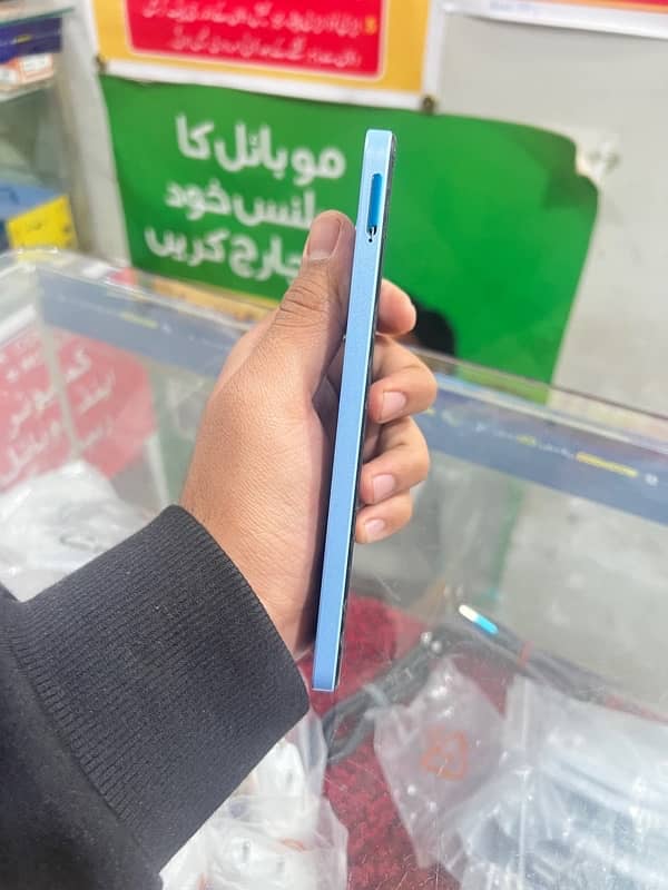 RealMe Note 50 2