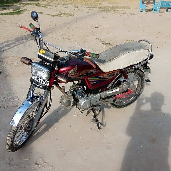 Honda CD 70 5