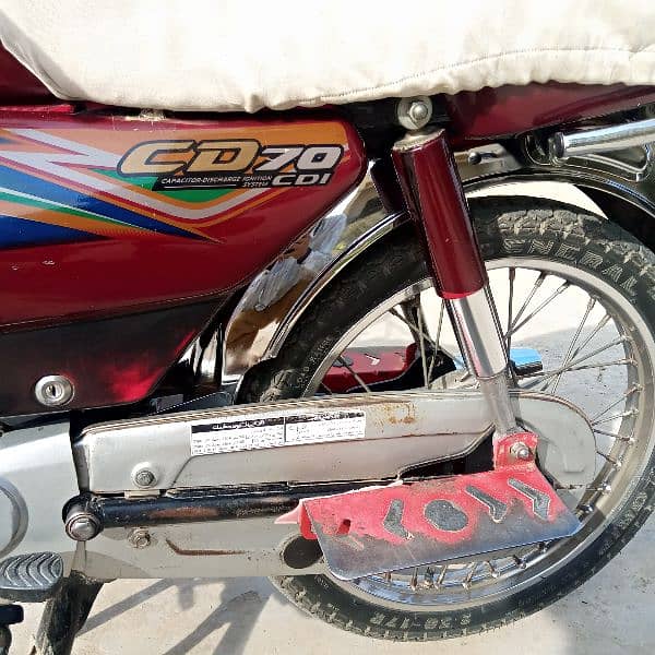 Honda CD 70 9