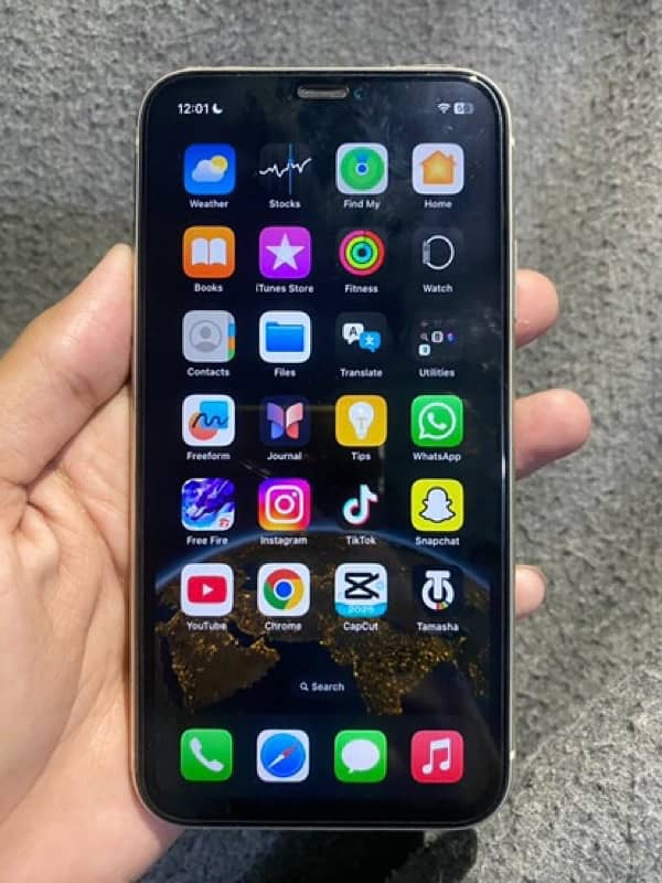 IPHONE 11 JV 64 GB CONIDTION 9.5/10 2