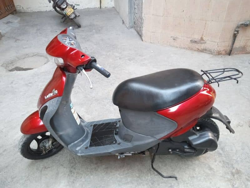 Suzuki scooty 49CC 1