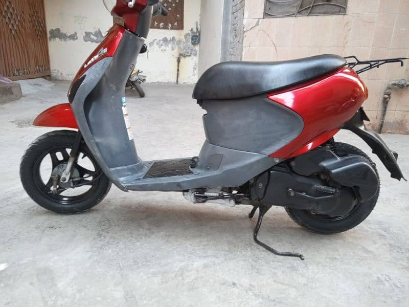 Suzuki scooty 49CC 3