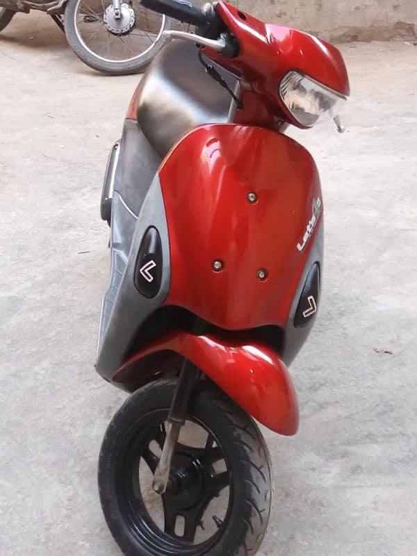 Suzuki scooty 49CC 7