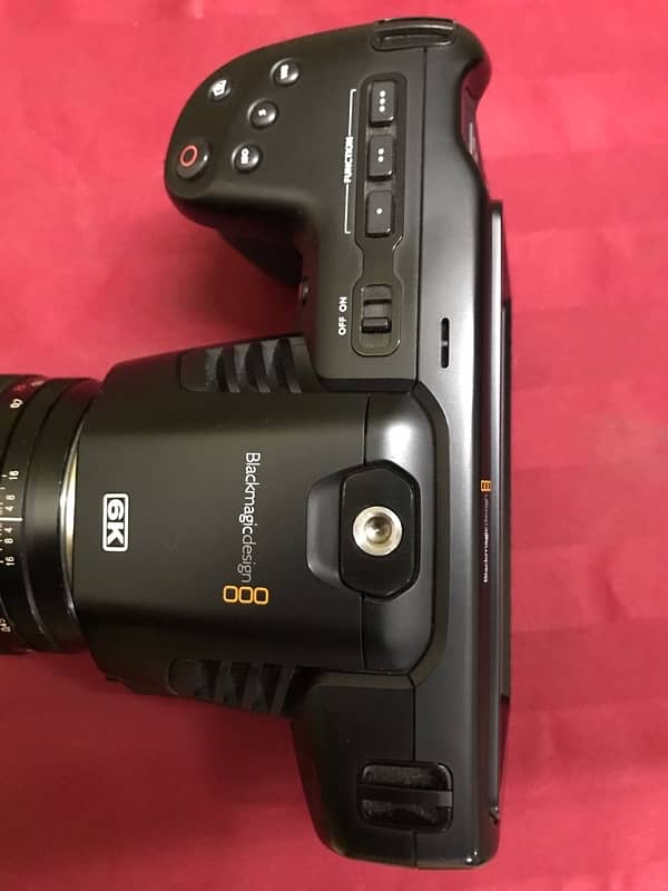 Blackmagic pocket Cinema Camera 6k BMPCC 6k (EF Mount) 3