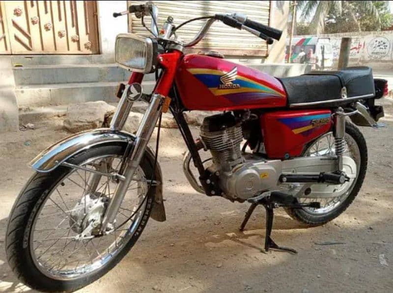 Honda CG 125 urgent for sale WhatsApp on hai,,0307-9468544 1